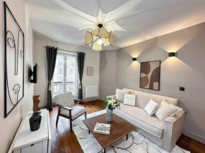 Arc de Triomphe Cosy Retreat